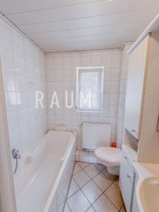 Badezimmer 1.OG