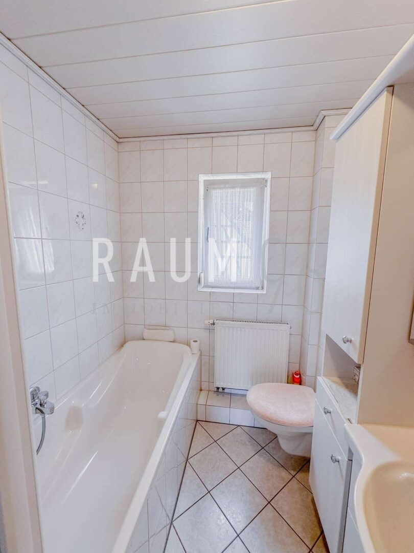 Badezimmer 1.OG
