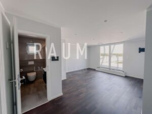 Schlafzimmer mit Bad