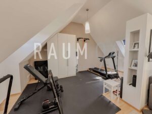 Büro- und Fitnessraum