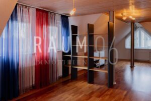 Dachgeschosswohnung