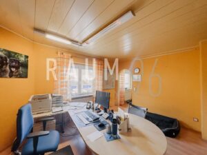 Wohnzimmer EG (derzeit Büro)