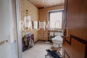 Badezimmer EG