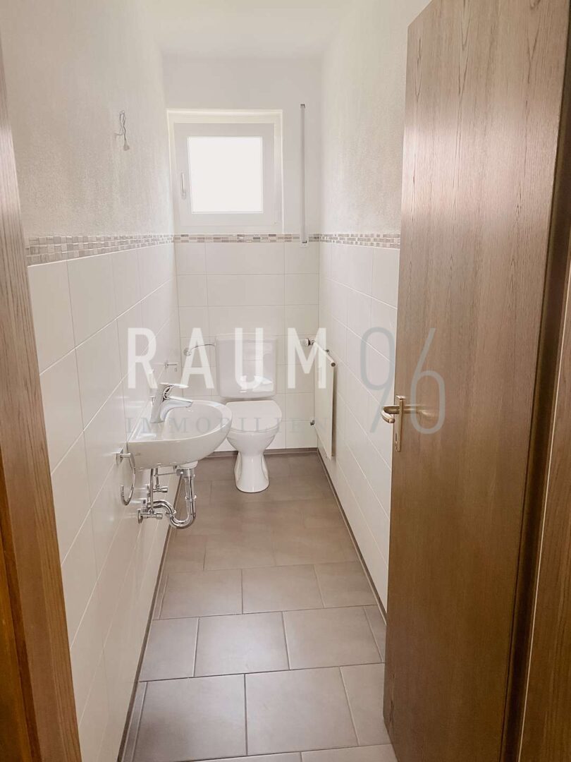 Großzügige 5-Zimmer-Wohnung mit zwei Balkonen in traumhafter Lage von Loffeld - Foto 4