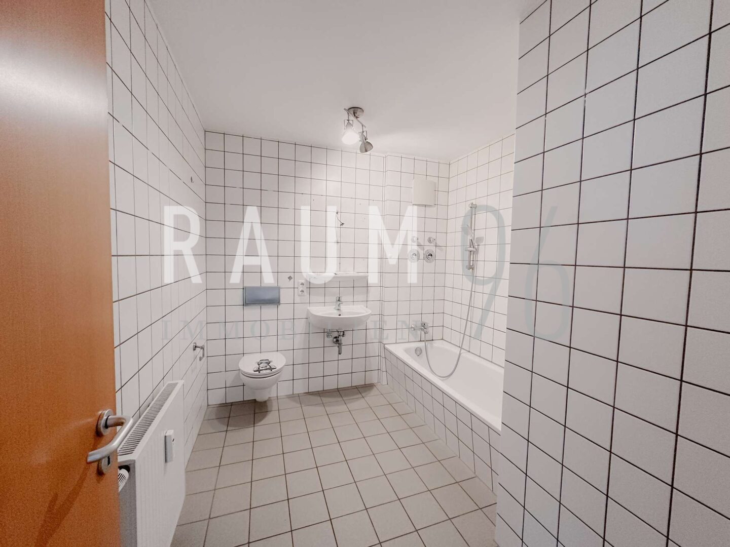 Helle 2-Zimmer-Wohnung mit Balkon im Zentrum von Bad Staffelstein - Photo 4
