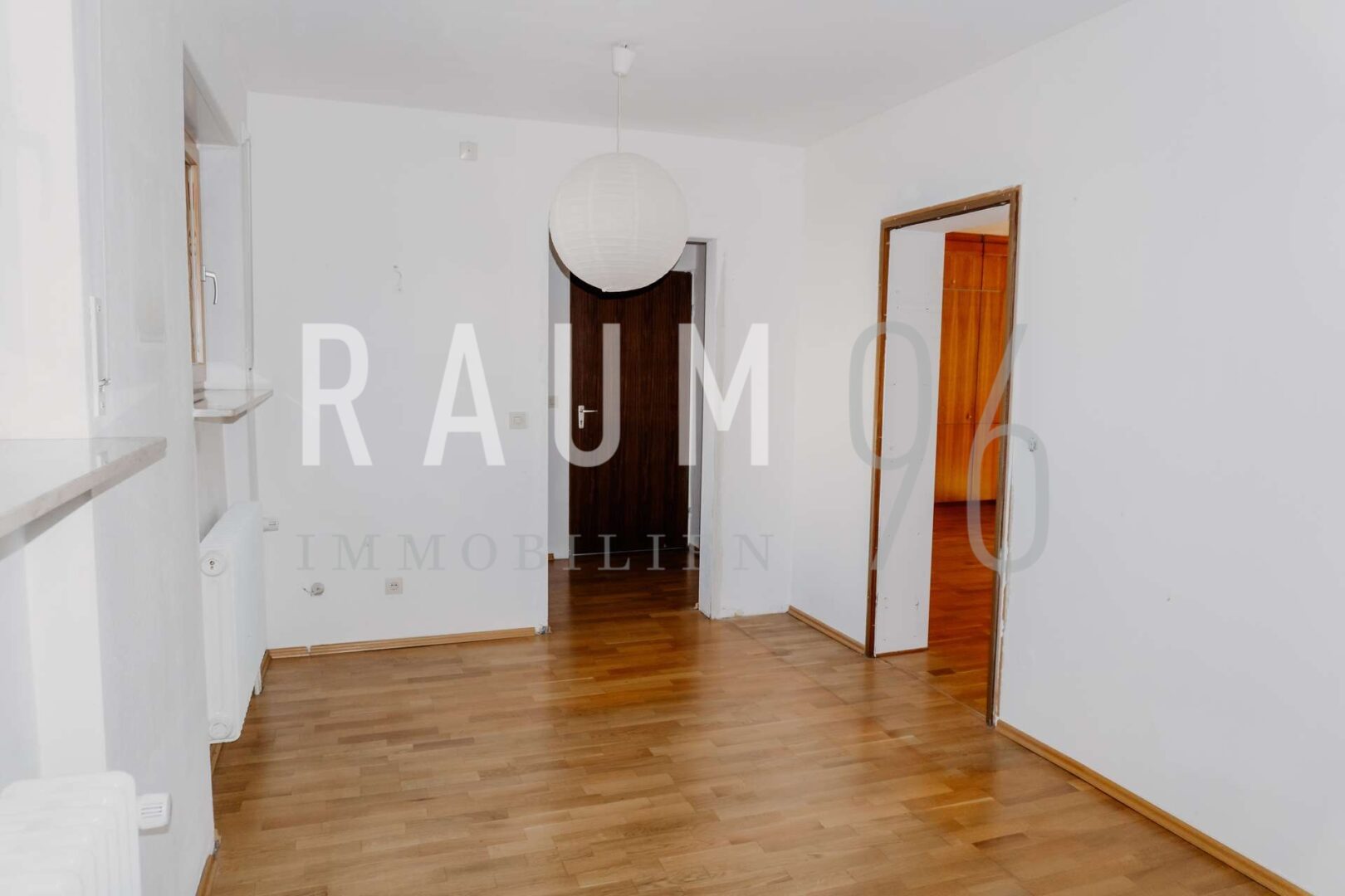 Büro/Küche Souterrain